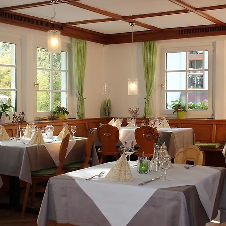 Gasthaus Zur Linde Hotel