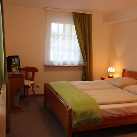 Gasthaus Zur Linde 2* Glottertal